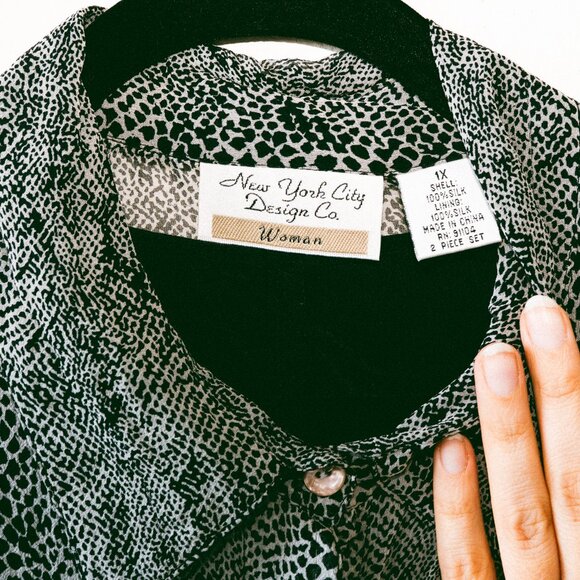 Vintage 90s/Y2K Snakeskin Print Silk 2-Piece Set – Sheer Overlay + Silk Camisole - Picture 5 of 5